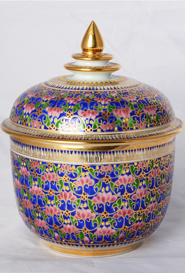现代泰国仿宋加洛瓷盖罐